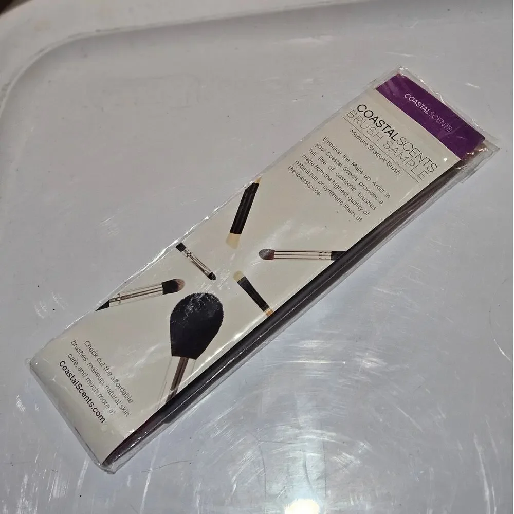 Coastal Scents Medium Shadow Brush